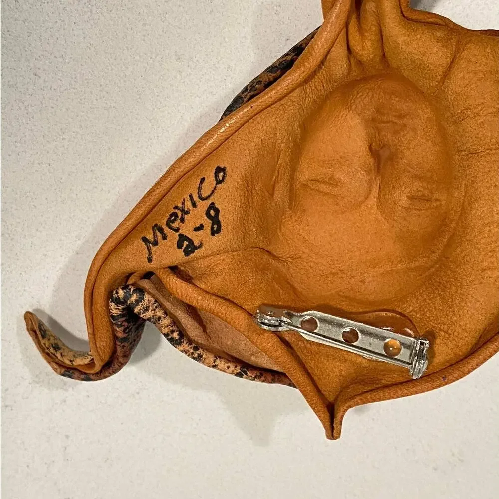 VTG Art to Wear Brooch Mexican Hand tooled Soft Leather Profile,Face, Pin,Ethnic - Picture 2 of 7